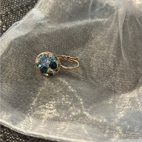 Earrings and ring - Picture 2 of 4